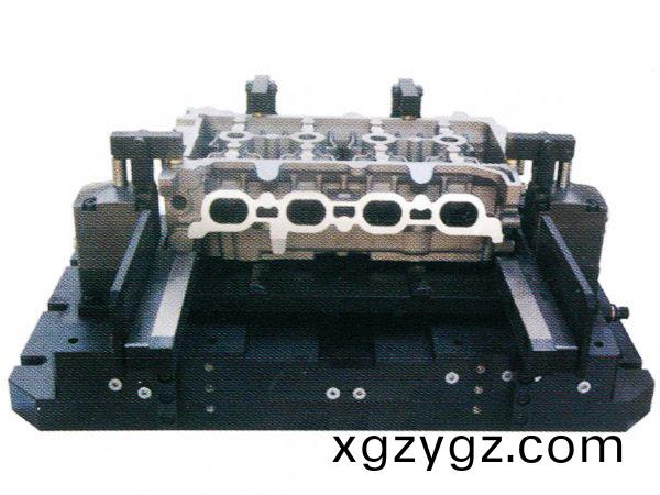 缸蓋加工液(ye)壓(ya)裌(jia)具